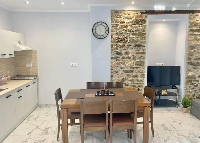 Suli Apartments