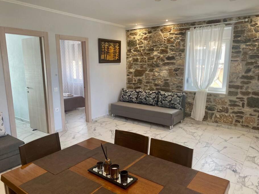 Suli Apartment *